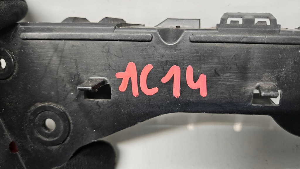 фото №8, Opel zafira b 05-14 напрямна бампер перед правий