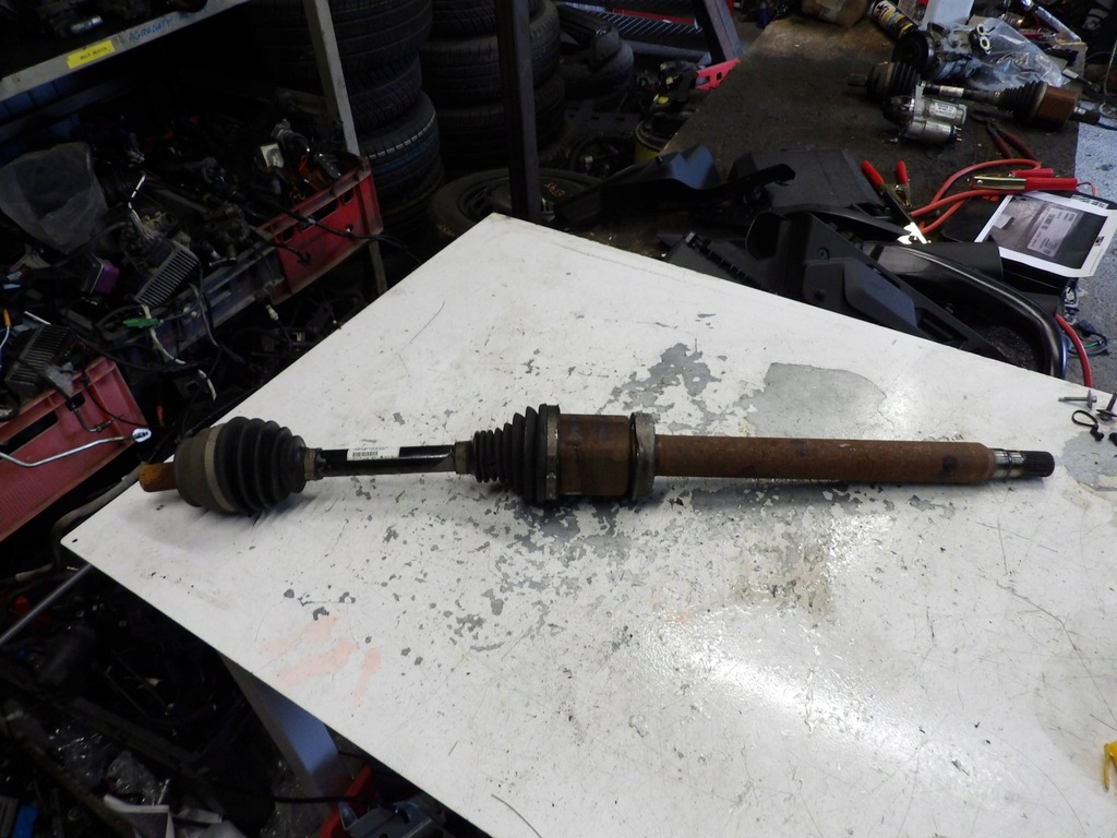 фото №1, Привідний вал права передня 31325109 volvo v60 i lift