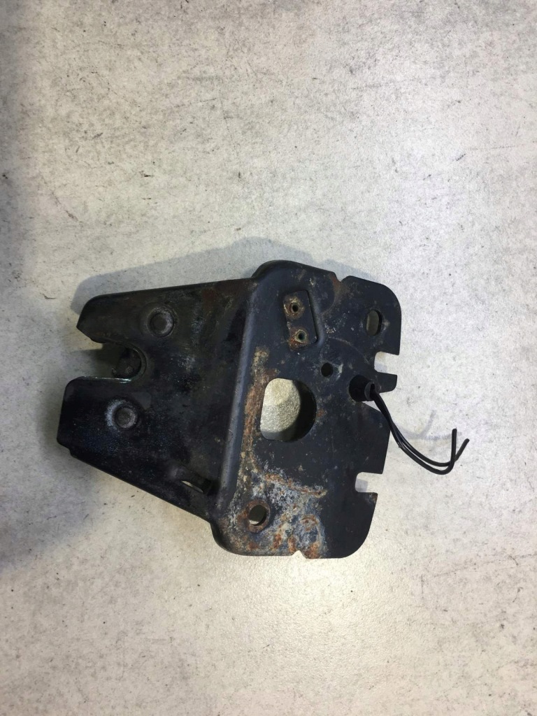 фото №2, Замок капот alfa romeo 156