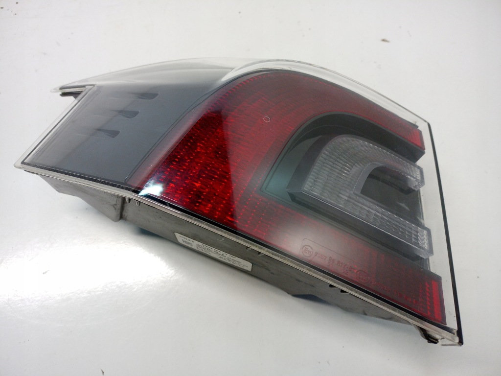 Купить Лампа задний  задняя левая led tesla model s 1047178-00-b
