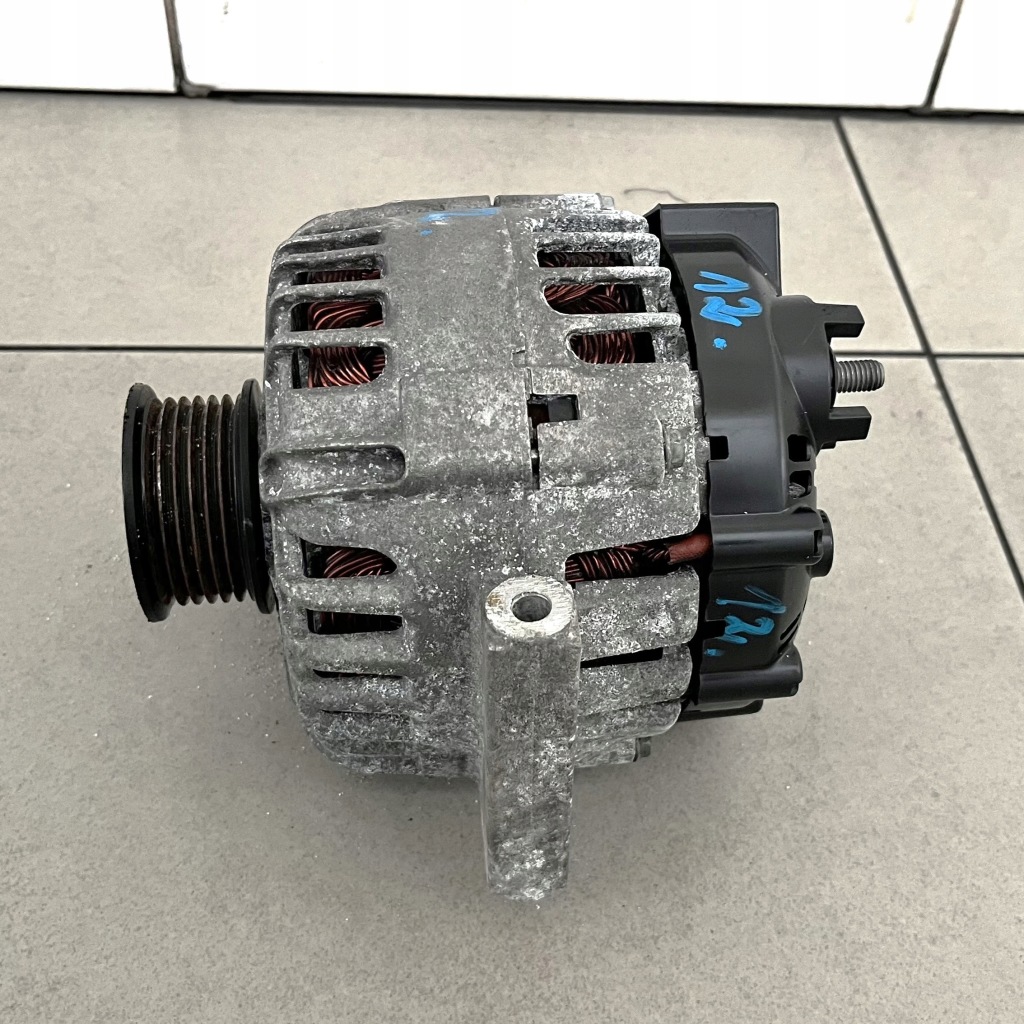 фото №1, Opel astra j iv 1.6cdti генератор 13586366