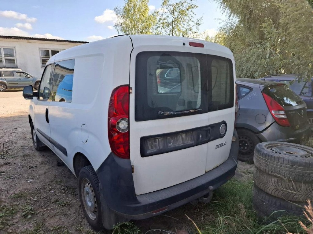 Fiat doblo генератор 2010 1.3l 46823546 605101556 Цена
