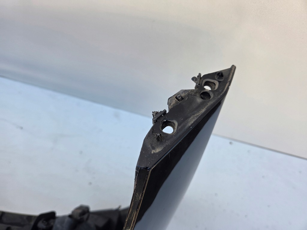 Бампер передній bmw f30 schwarz 2 7299008 в Україні