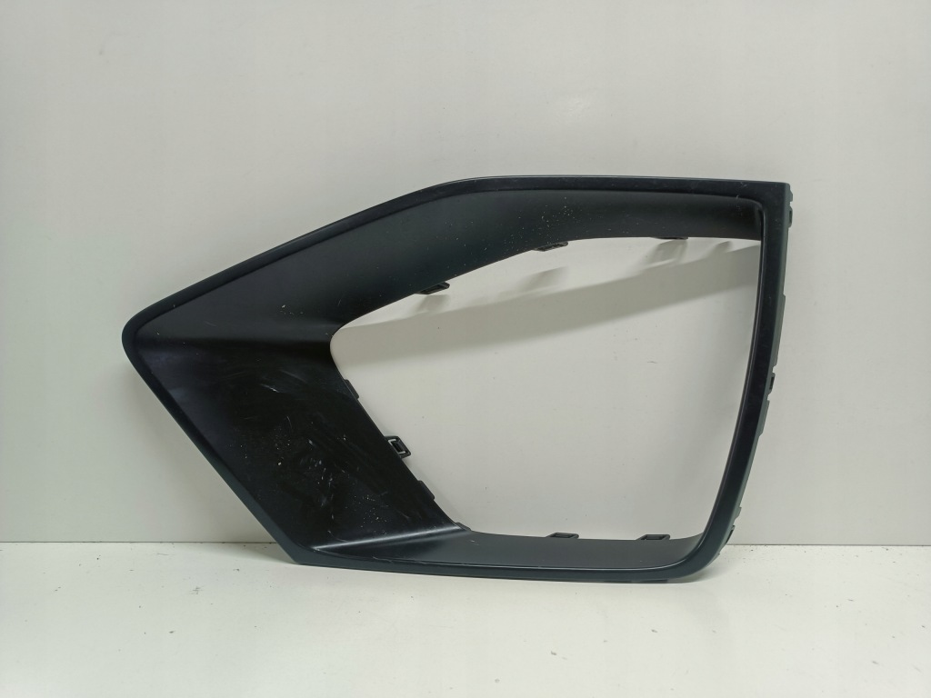 фото №1, Audi q8 решётка бампера правый перед 4m8853258