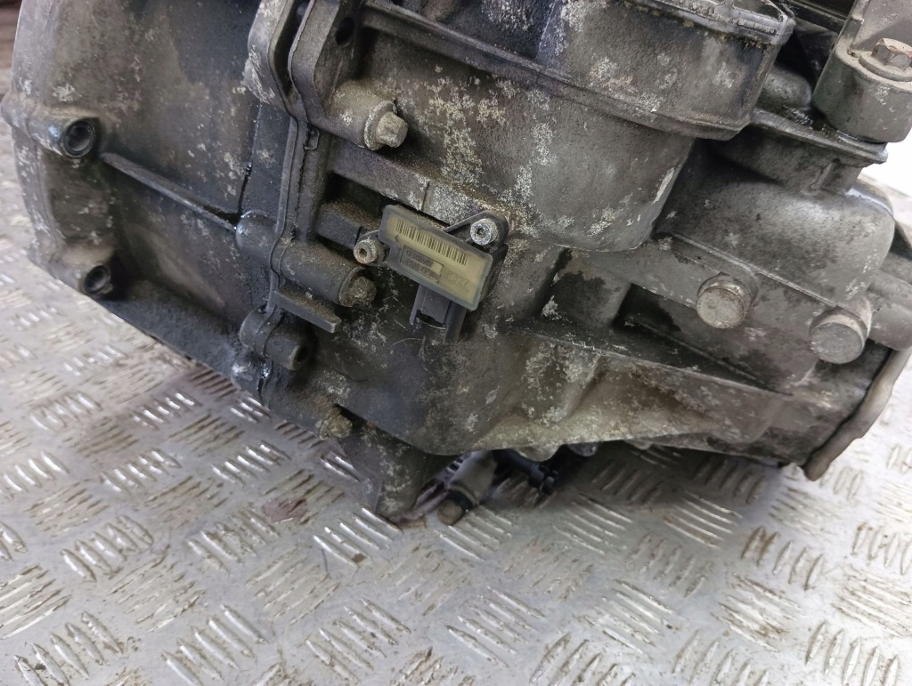 фото №4, Mini cooper countryman r60 2014 механическая 6-ступенчатая коробка передач передач