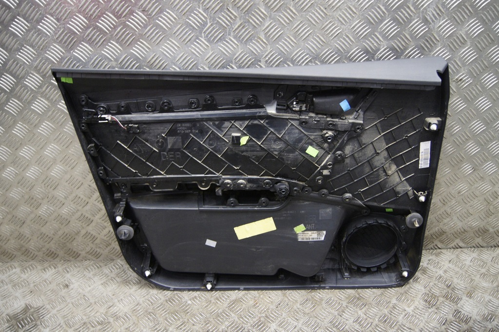 фото №5, Обивка дверь обшивка правый передний перед arona 1.0 tsi