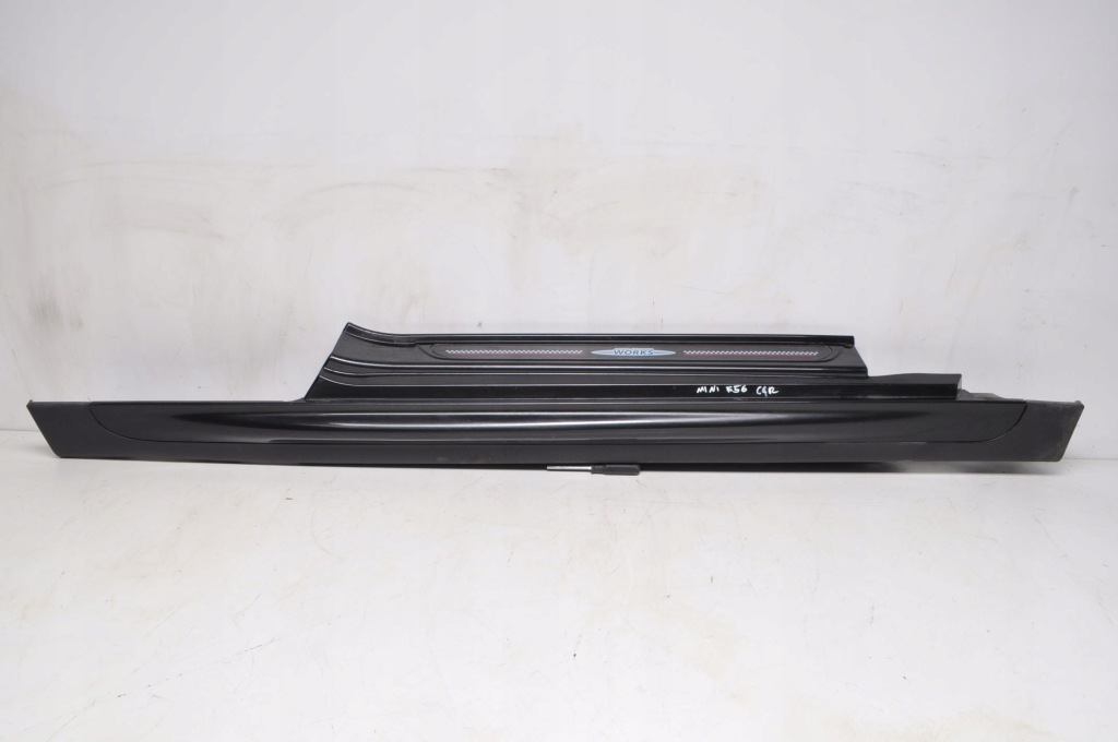 Купить Mini f56 накладка порог правая jcw 7352152