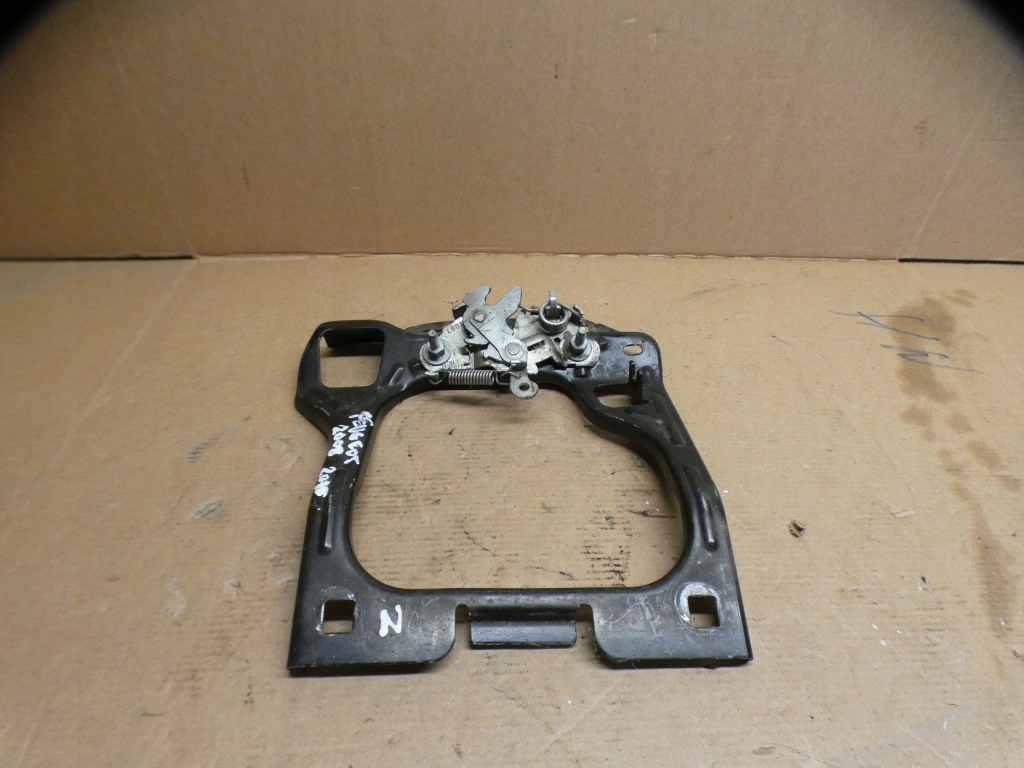 фото №1, Замок капот кронштейн поперечина peugeot 208 2008 i