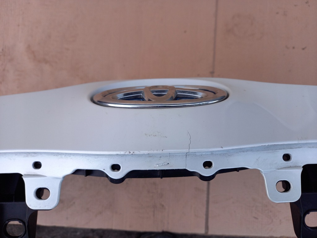 фото №6, Toyota yaris iv 4 бампер передний решётка оригинал!