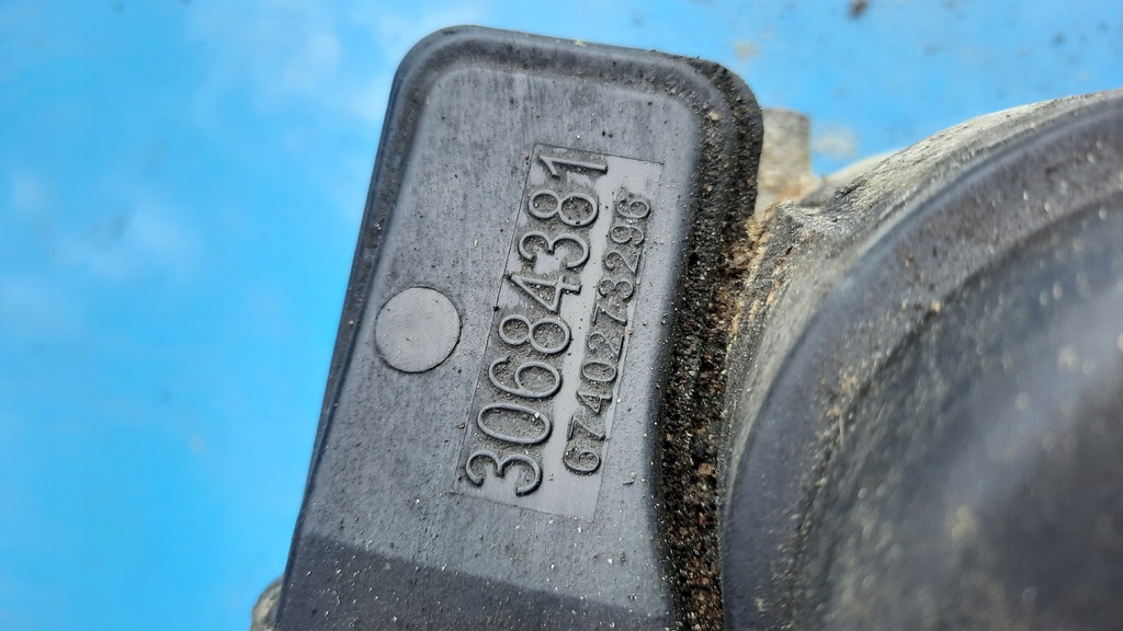 фото №5, Корпус основание фильтра масла volvo s40 ii v50 2.4