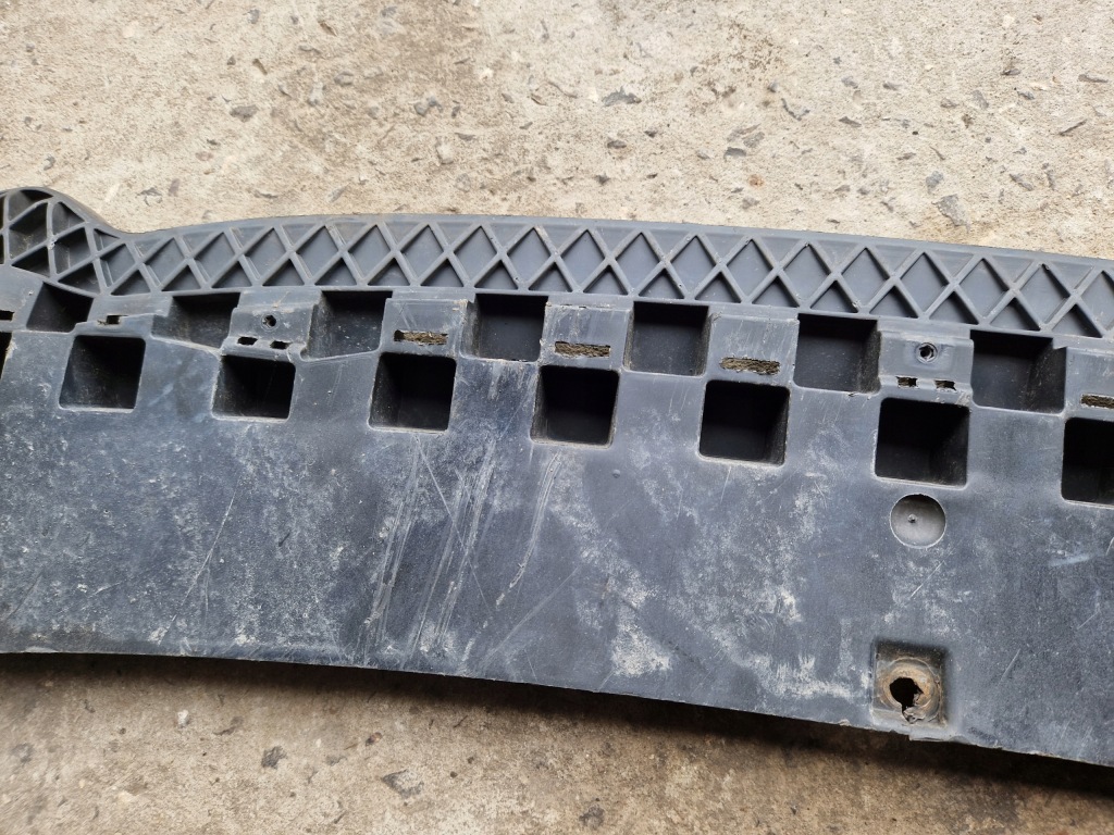 Накладка защита плита бампера передний audi a3 8p lift 8p0807233 в Украине