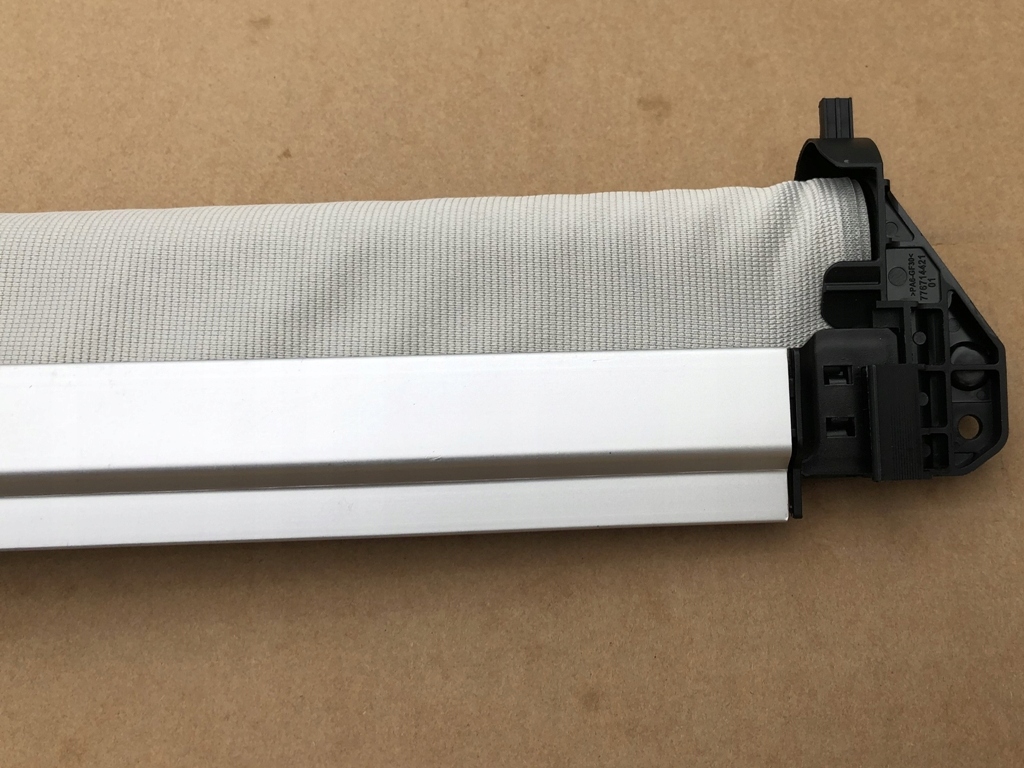 Шторка безпеки сонцезахисна grey сіра do vwag tayron 2018-2024 панорами дах Зі Шроту