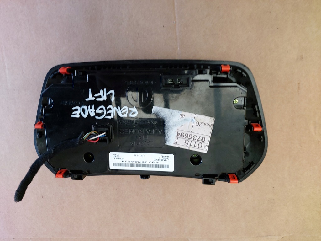 фото №2, Jeep renegade lift панель кондиционера