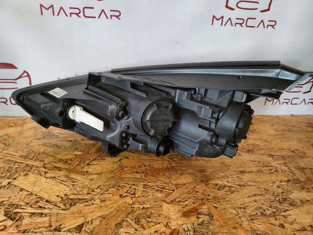 Лампа правий перед hyundai i30 pd 2017- 92102g4020 Недорого