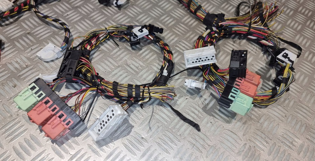 фото №5, Bmw 5 e61 жгут модулей багажника mpm wabco ehc pdc hkl реле kpl 05