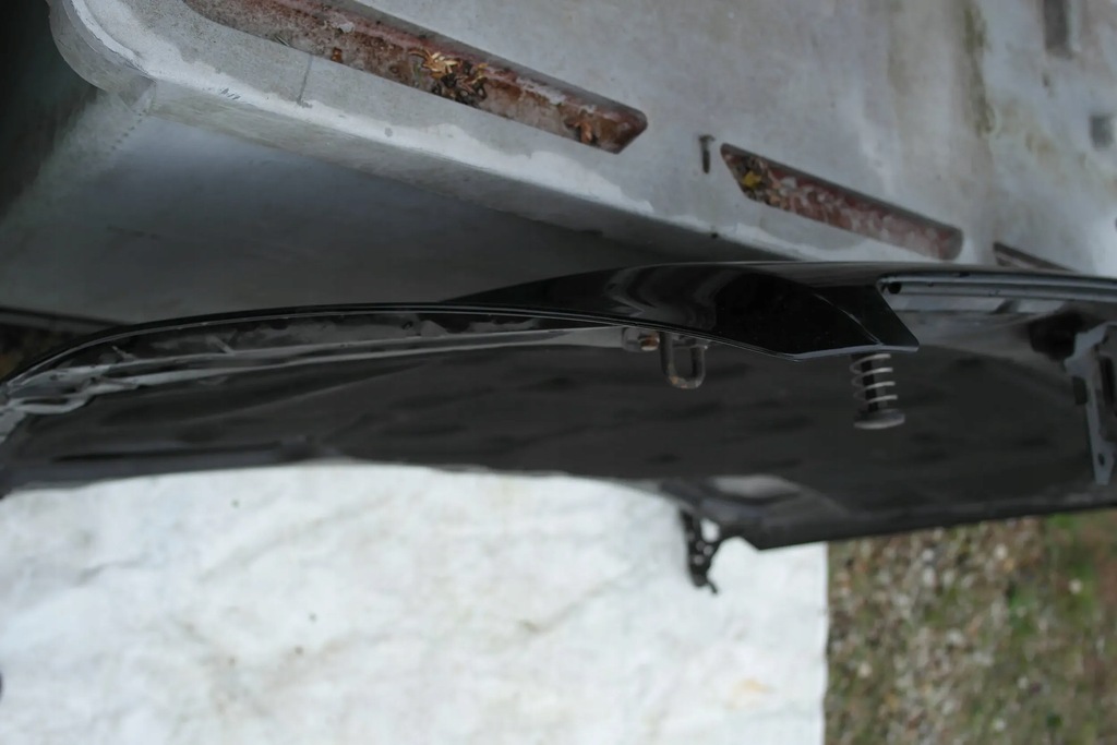 фото №9, Mercedes-benz c w204 2008 с передний капот петли капот