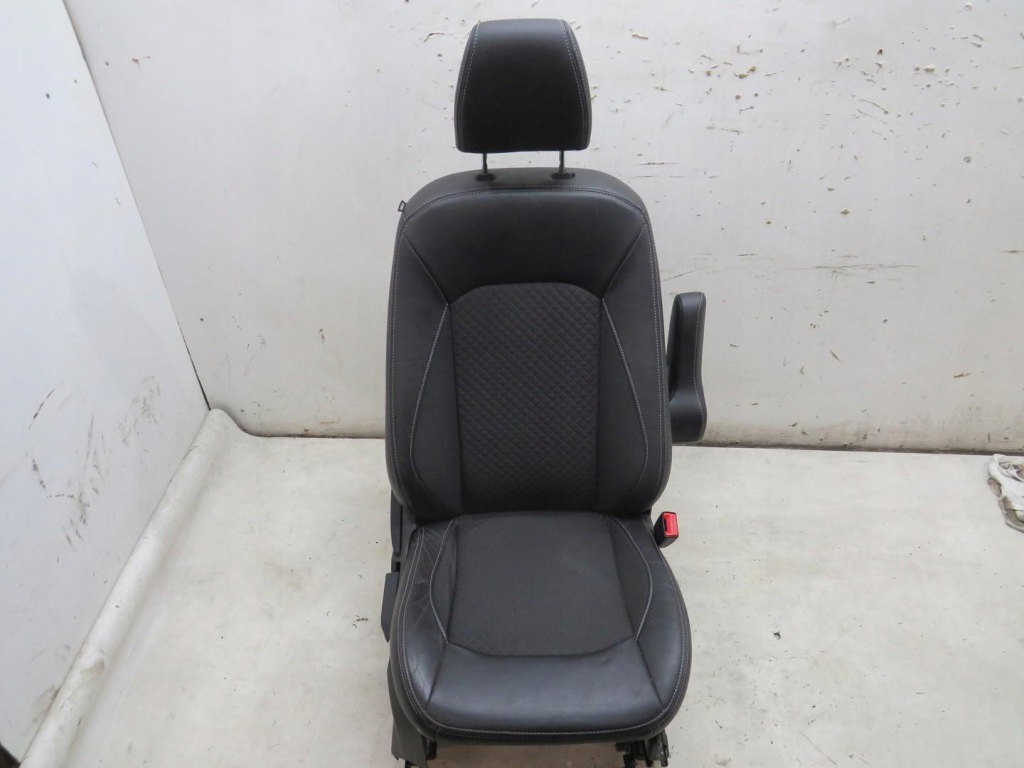 Сидіння правий передній перед ford ecosport Оригінал