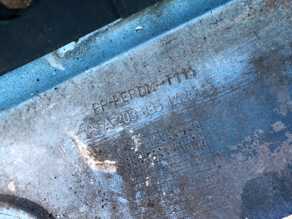 фото №11, Mercedes w203 бампер перед передний ксенон 744 a2038851425