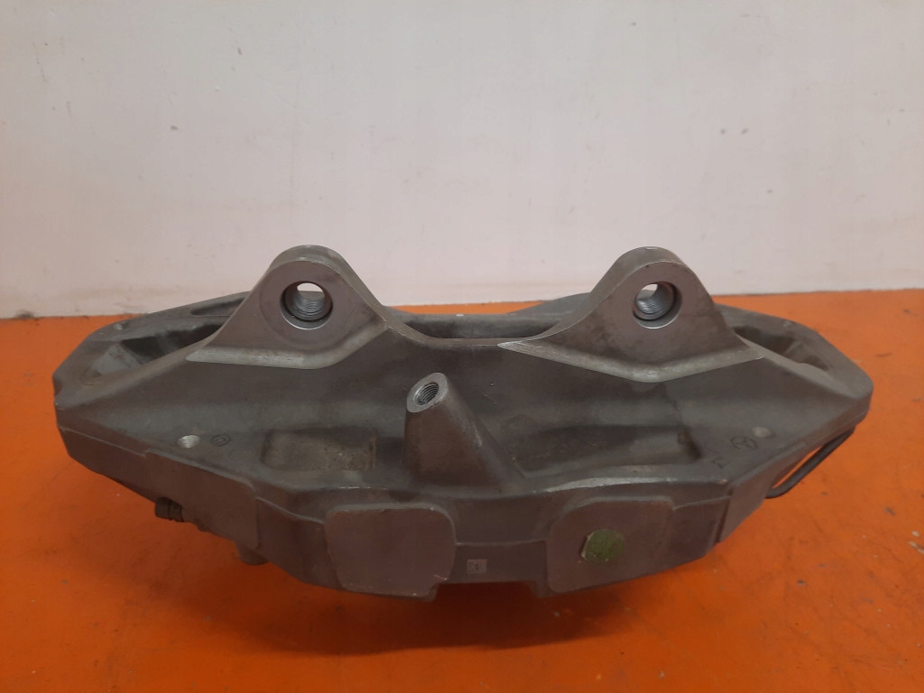 Mercedes 415x33 big brake amg суппорт тормозной перед левое  20e1510300 Доставка