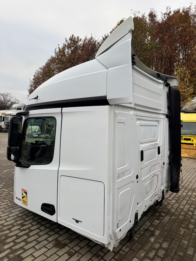 фото №3, Кабина четверть bok кабины mercedes actros mp 4 stream space