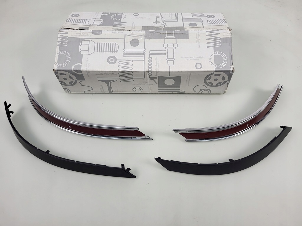 фото №1, Mercedes s-klasa w221 накладки молдинг хром лампы левый задняя nowe oem
