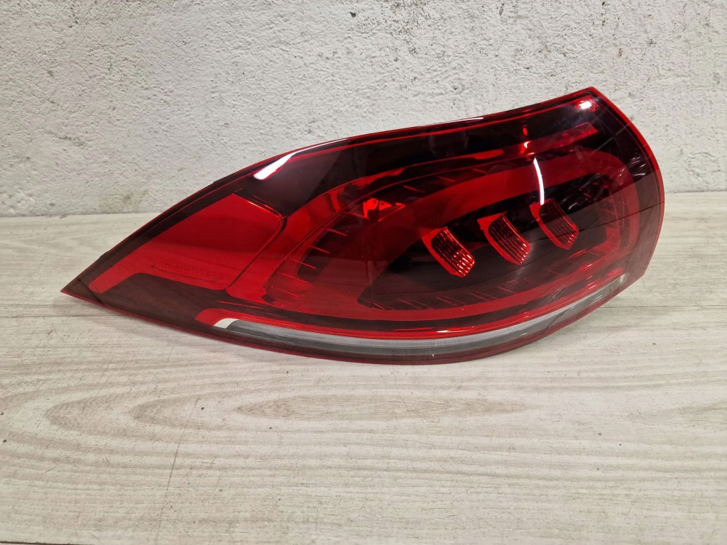 фото №1, Mercedes gle w167 19r+ левая лампа задняя led org.