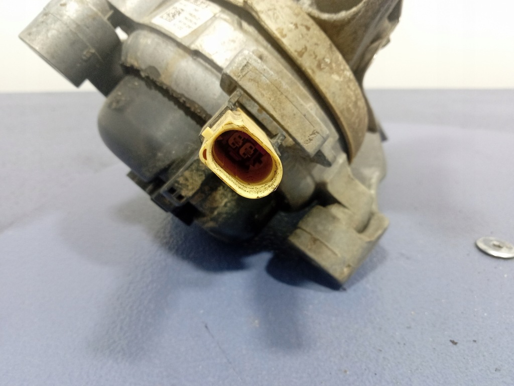 фото №5, Audi q8 rsq8 4m8 4.0 tfsi кронштейн подушка двигуна 4m0399201h