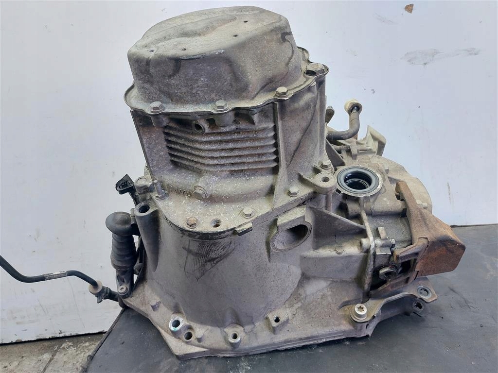 фото №15, Коробка передач передач механическая citroen c3 picasso peugeot 1.6 hdi 08-17r 20dp72