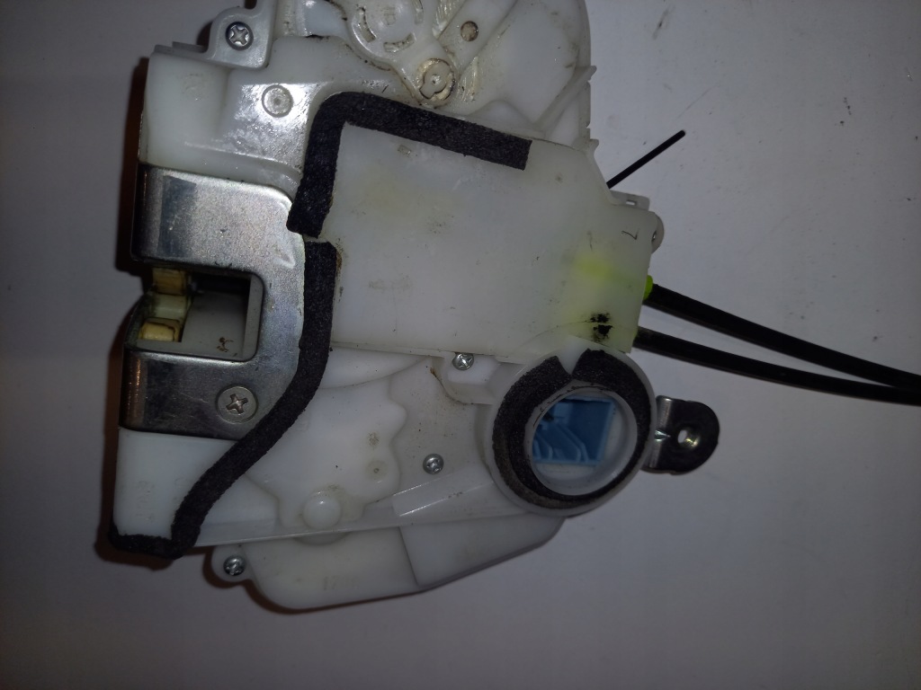 фото №4, Civic viii hb 5d замок привод дверь правый перед