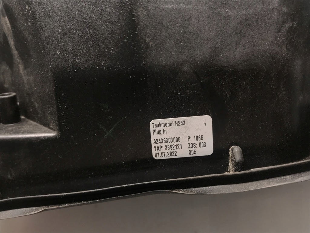 фото №7, Mercedes eqa h243 крышка заливной топлива a2436303000