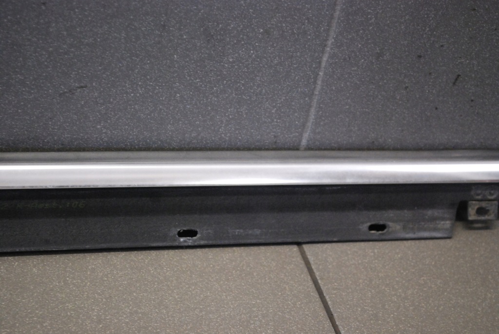 фото №5, Молдинг хром лівий перед audi a6 c5 4b0853283j