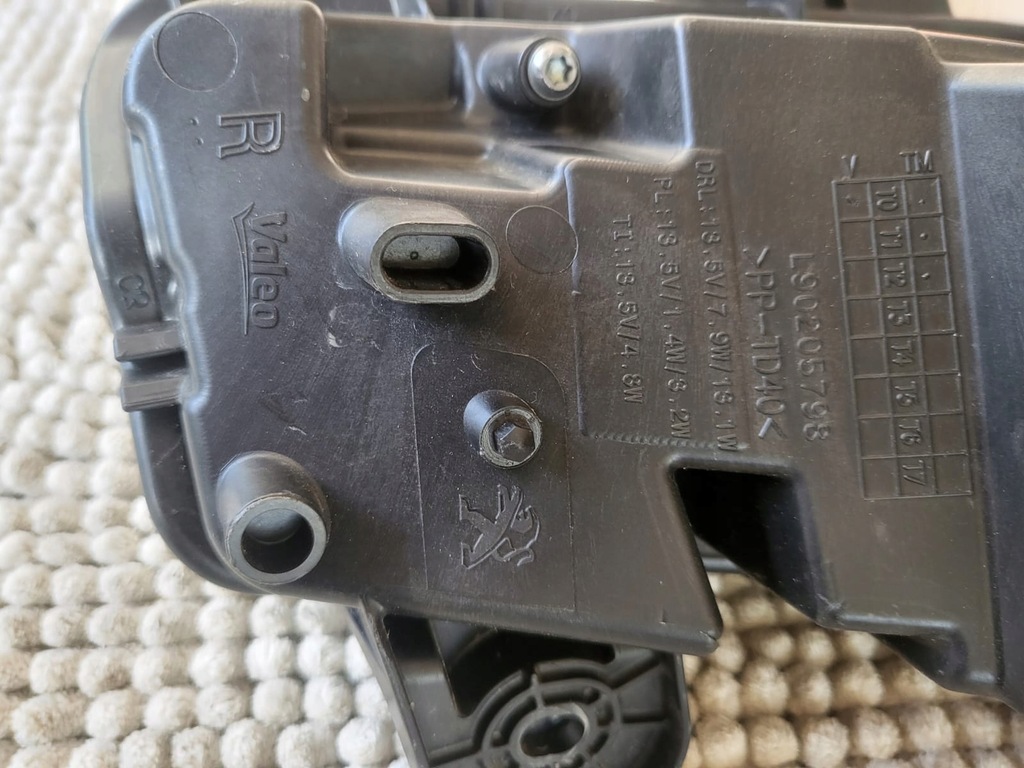 фото №8, Peugeot 3008 5008 ii lift правый противотуманная фара led drl or