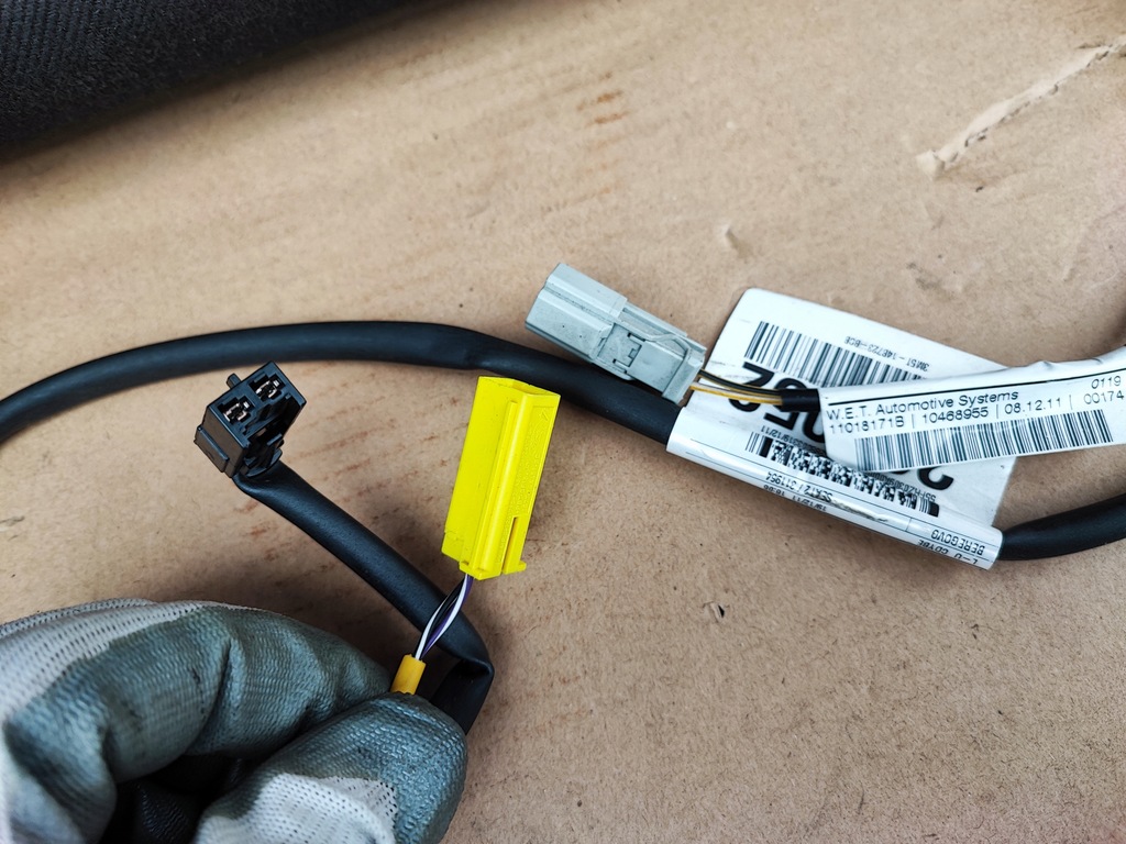 фото №9, Kuga mk1 спинка сиденье правый пассажира подогрев кожа