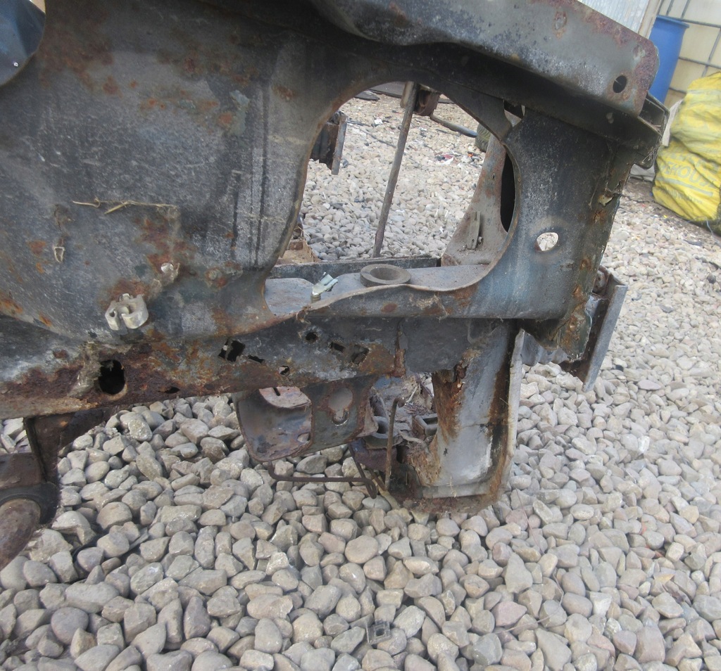 фото №12, Панель фары усилитель pas лонжерон mustang iv gt