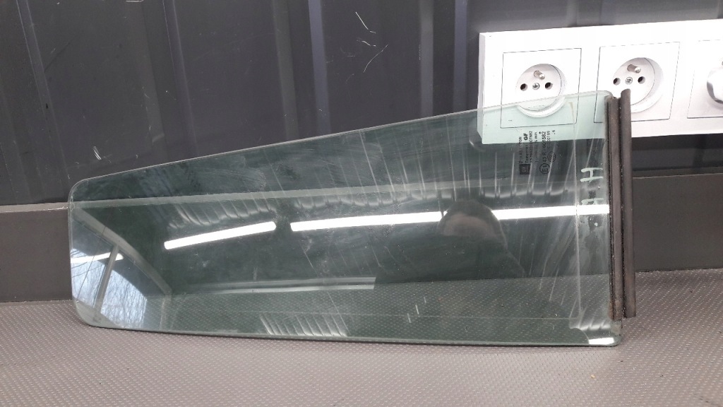 фото №1, Скло двері правий задня opel zafira b