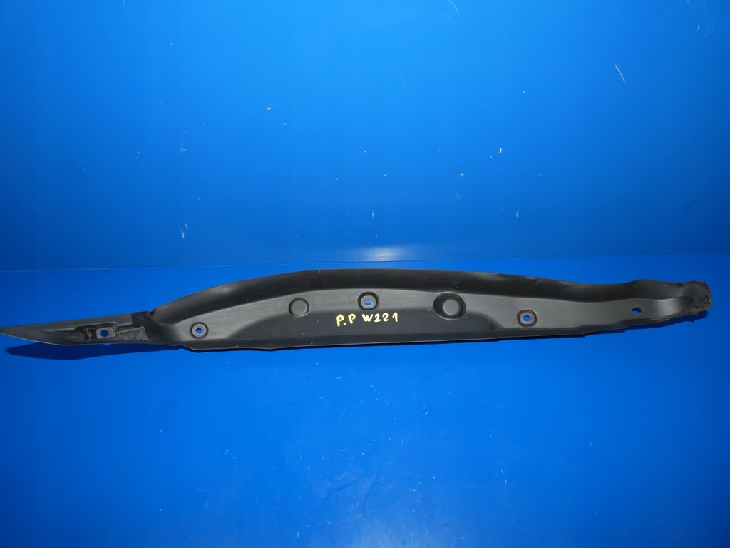 фото №1, Mercedes s w221 защита крыла подкрылок правая