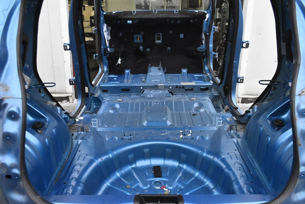 фото №8, Чверть крила лівий правий задня лонжерон поріг блок двигуна dacia spring 21-