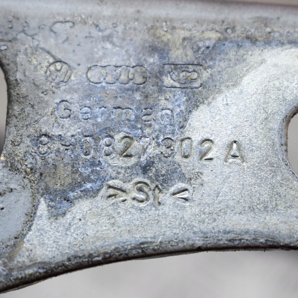 фото №6, Audi a4 s4 b6 8e 8h 2003 правая сторона петля крышки задний багажника