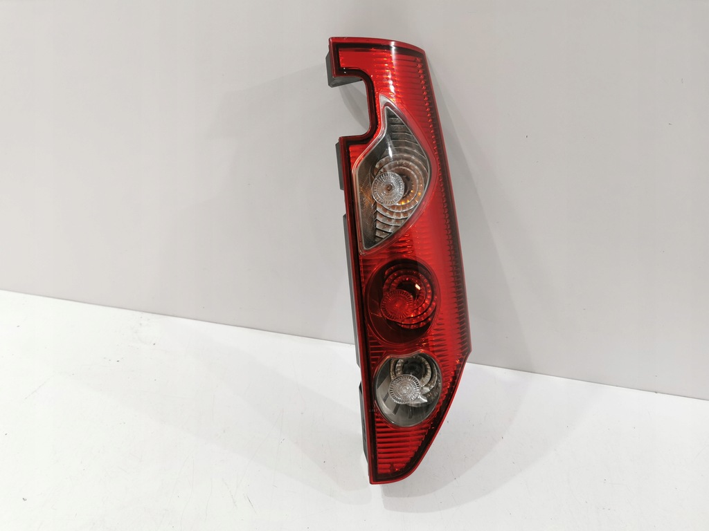 фото №1, Лампа kangoo ii дверь 2008 2009 2010 2011 2012