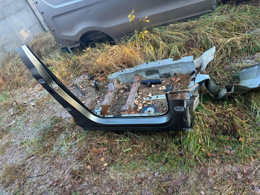 фото №1, Порог блок двигателя b правый перед передний peugeot 5008 ii