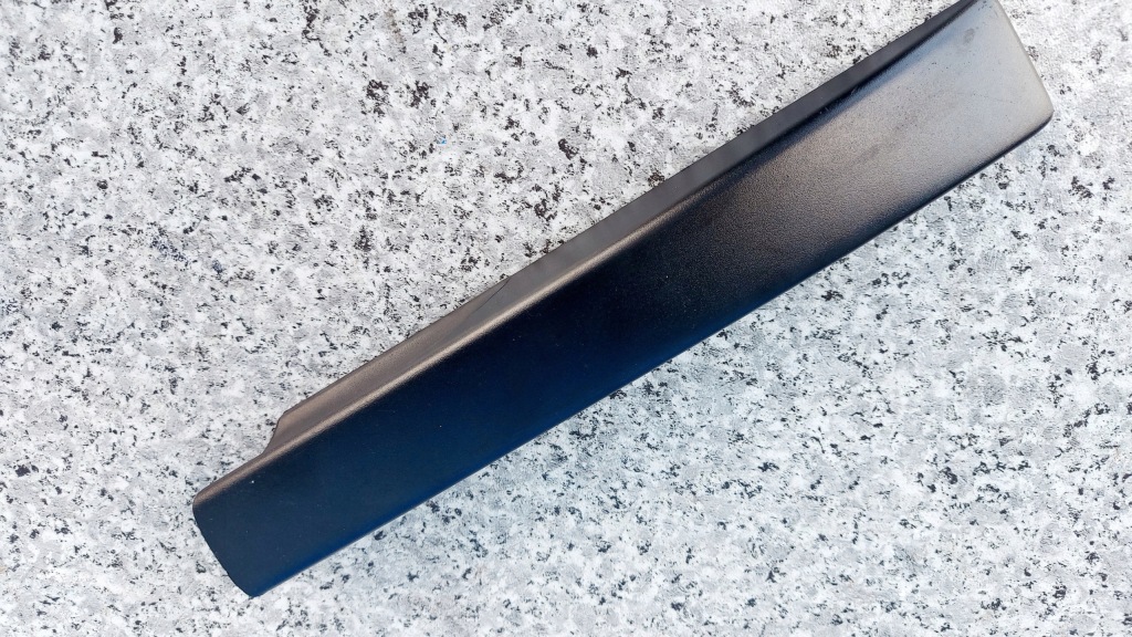 фото №1, Volvo v40 ii заглушка рейлинг правый задняя 31385005