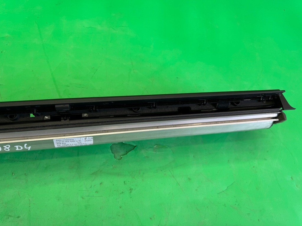 Шторка штора стекло дверь правых задних 4h0861334 audi a8 d4 09- короткий Недорого