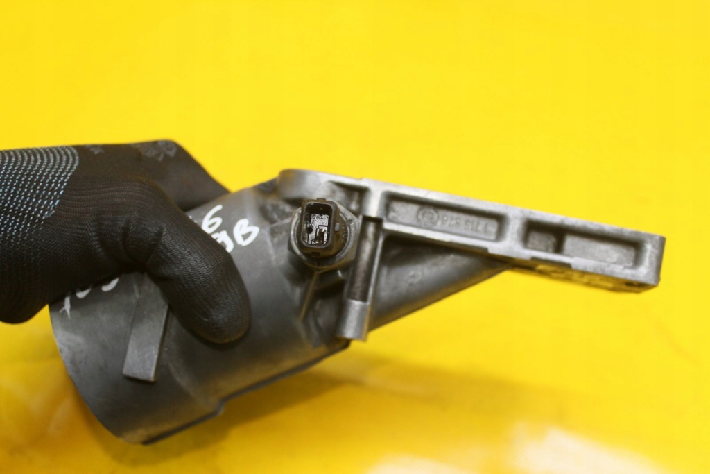 фото №5, Корпус фильтра масла bmw e46 1.9 b 1743242