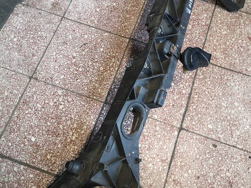 фото №1, Pas передний верхний renault clio iii 3