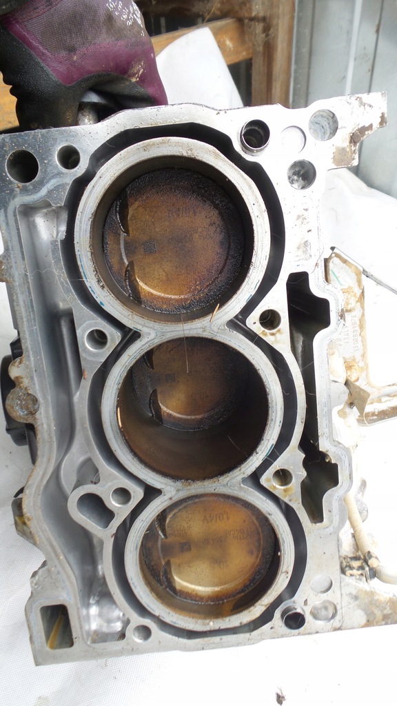 фото №11, Блок двигуна 1.0 polo v mii wał поршні 04c103023b