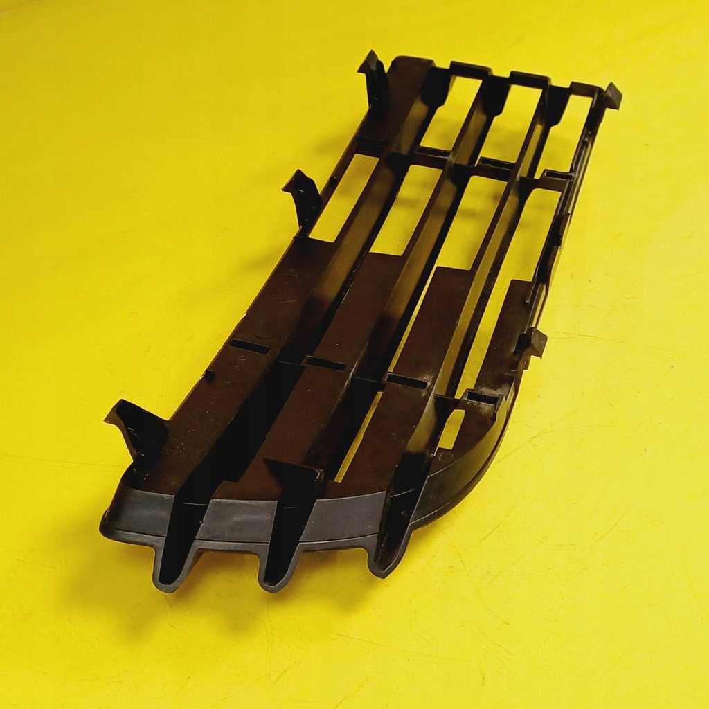 фото №9, Решітка бампера лівий перед mitsubishi colt mn105193 nr54