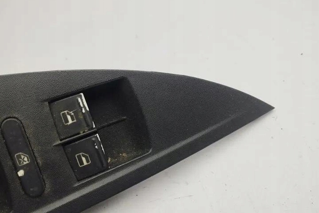 фото №12, Кнопка управление окон правых передних дверь seat altea 5p1