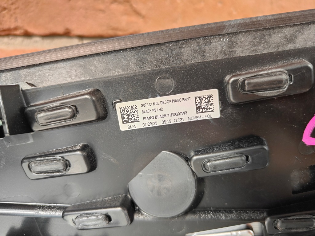 фото №12, Декоры накладки декоративные панели piano black + решётки bmw g07 x7 lci 5a01333