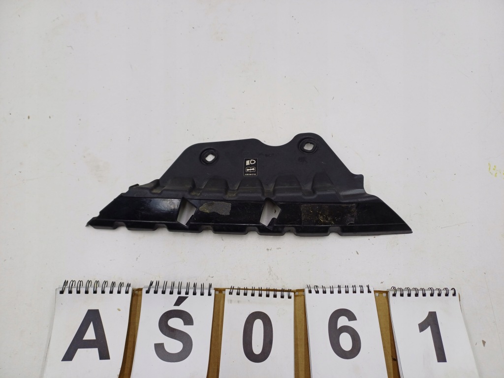 Купити Напрямна бампера правий перед mercedes s-klasa coupe w217 a2178800247