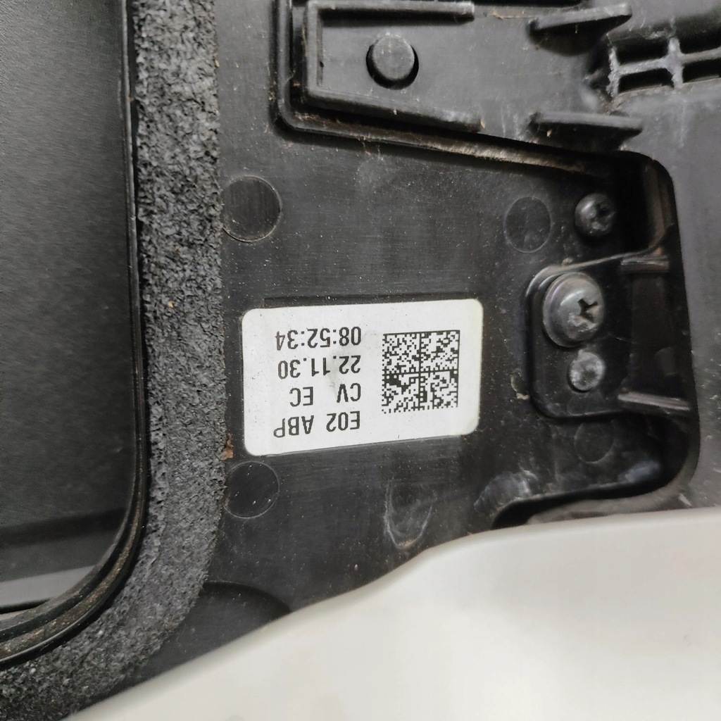 фото №7, Kia ev6 2023 права сторона лампа задня